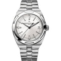 Vacheron Constantin Overseas 4520V/210A-B126 / Steel / Silver dial